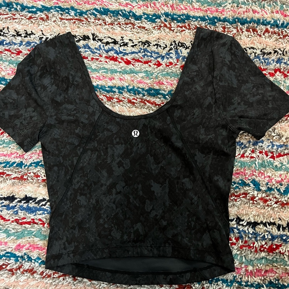 Lululemon align tee